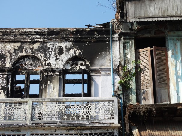 Colonial-Era_Facade_-_Mwalamyine_(Moulmein)_(2)